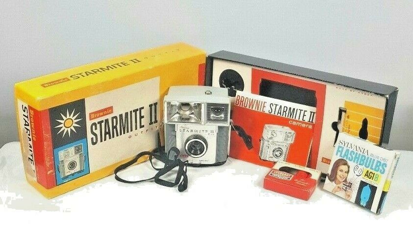 Vintage 1960's KODAK BROWNIE STARMITE II Camera in Box with Instructions & Bulbs