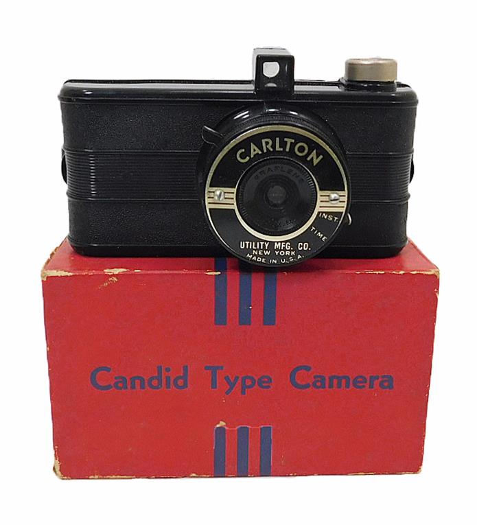 1940's CARLTON CANDID TYPE CAMERA UTILITY MFG CO in BOX w/ INSTRUCTIONS BAKELITE