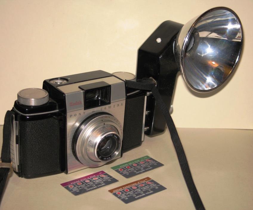 Exc, Kodak Pony II Camera & Midget Flasholder. Anastar f/3.9 Lens. Lomography!!