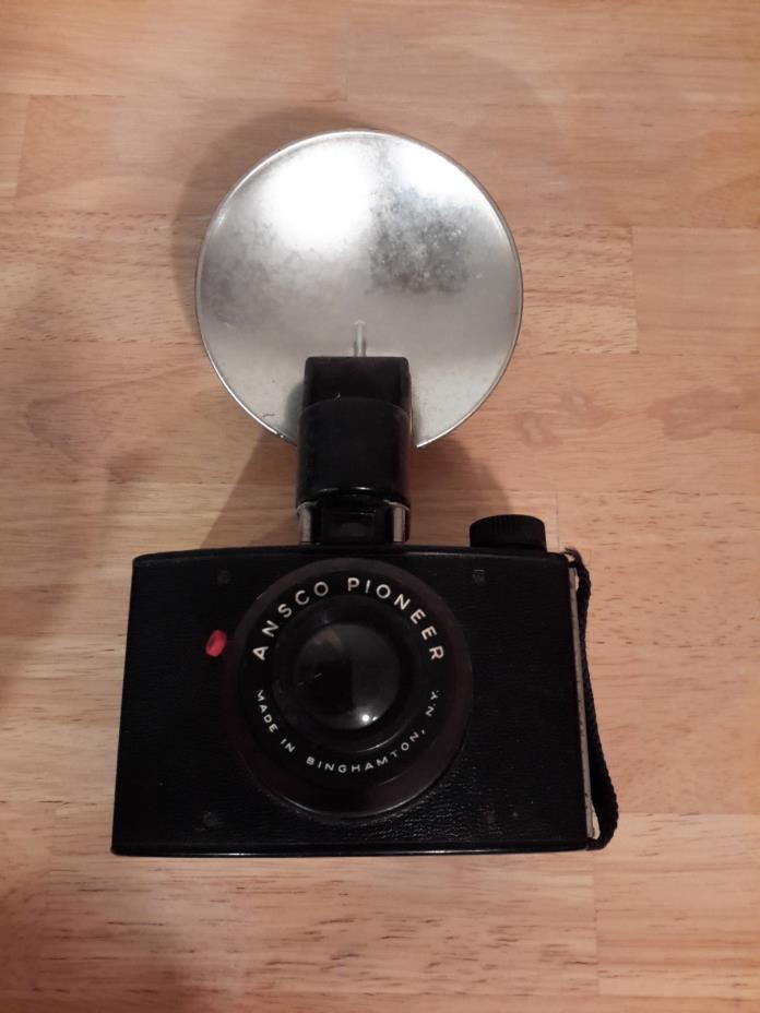 Vintage Ansco Pioneer 20 Camera with Ansco Flash