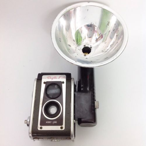 Vintage Kodak Duaflex IV Camera Flash Kodet Lens Photography 50s 60s 1950s 1960s