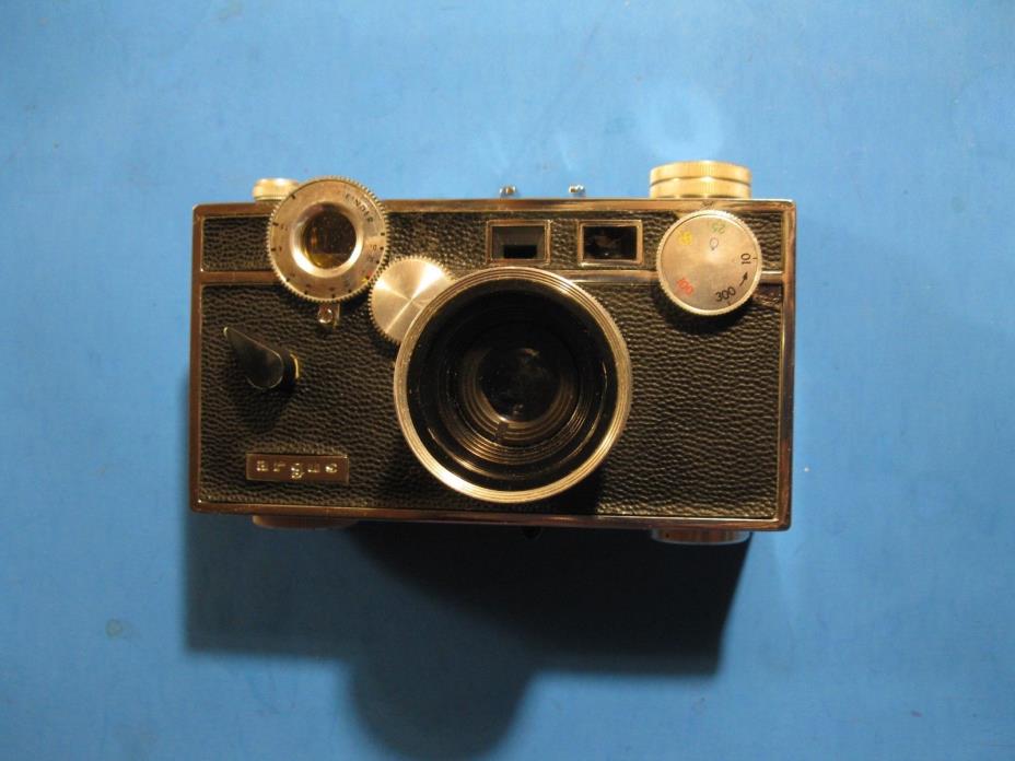 Argus C3 Brick 35mm Rangefinder Film Camera Very Nice 1962
