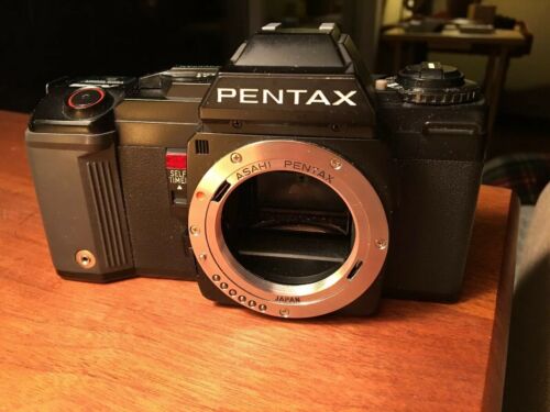Pentax A3000  35 MM  Film Camera Body. Tested OK.