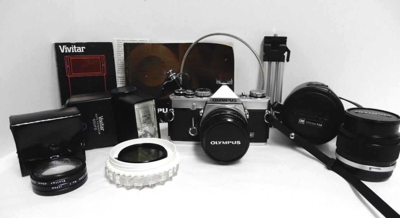 Olympus OM-1 SLR Camera Kit Zuiko Lenses 50mm &100mm Vivitar Flash  Plus Extras