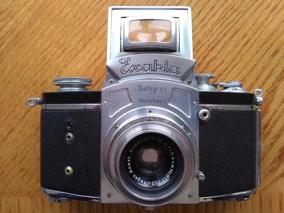 Kine Exakta version 4 Camera with Ihagee Anastigmat Exaktar 3.5/5.4 cm Lens