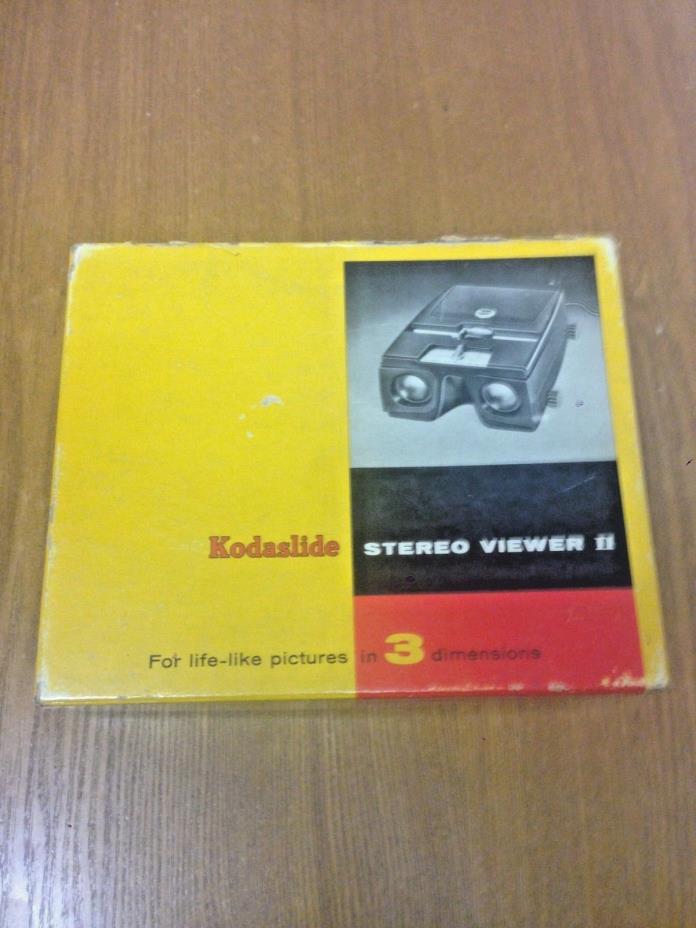 1950 Kodak Kodaslide II 2 Stereo Viewer. Works Great! Slides Have Been Used