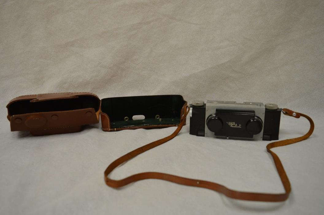 Vintage STEREO REALIST 3D CAMERA w/ 35mm f/3.5 ANASTIGMAT 1950 STEREO WITH CASE