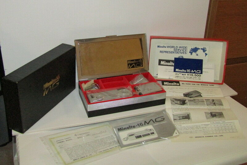 Vintage MINOLTA 16 MG Subminiature Spy Film Camera 1970s Japan with rare case