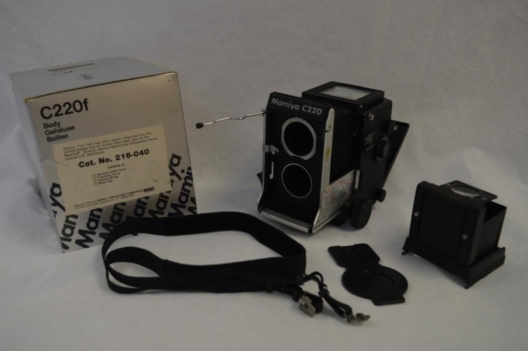 Vintage Mamiya C220F Professional F with box/strap TLR 120mm