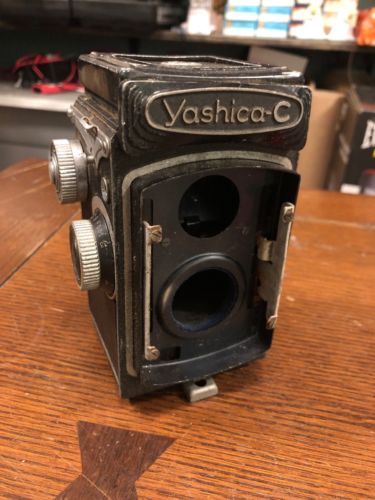 YASHICA -C Medium Format TLR VTG Camera. Good Condition. Free Shipping!