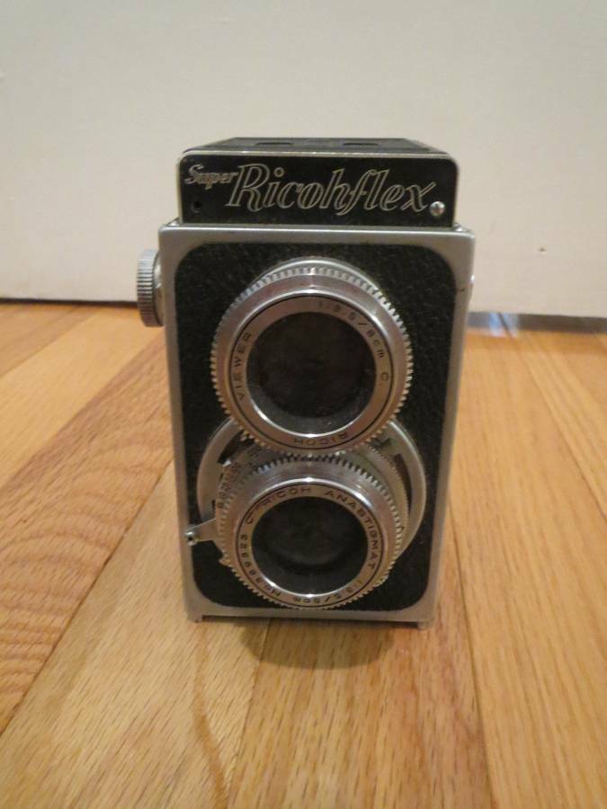 Vintage Super Ricohflex Camera 120 Film w/ 8cm f3.5 Lenses