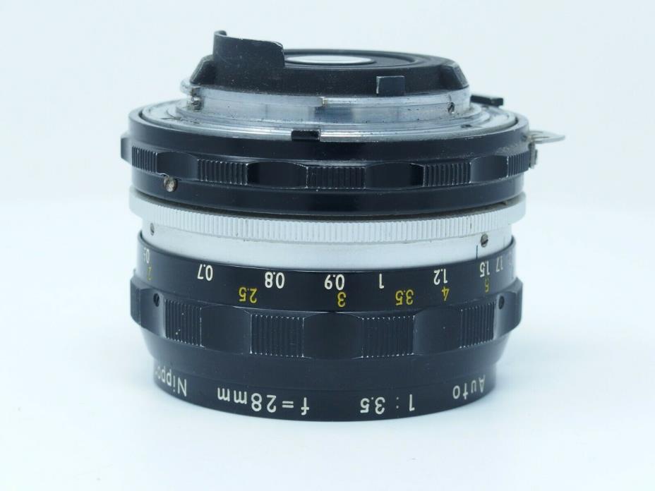 Nikon Nikkor-H Auto 28mm F3.5 Non-Ai
