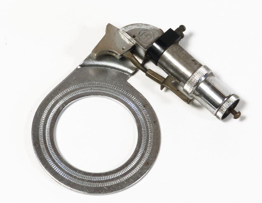 HR Heiland Research Solenoid Flash Synchronizer with Bracket