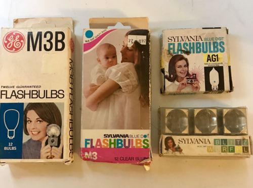 Vintage Sylvania Flash Cubes and Flash Bulbs M3 M3B AG1