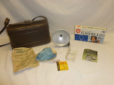 Vtg Retro Old Camera Bag Kodak Color Guard Filter Duaflex Flash and 5b Bulb Lot