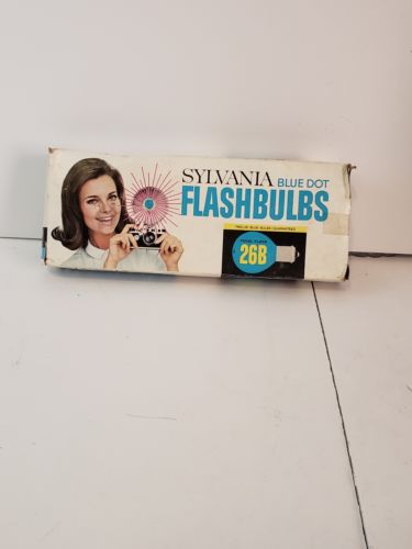 NOS Vintage Sylvania Blue Dot Flash Bulbs 26B 12 pack New Old Stock in Box NEW