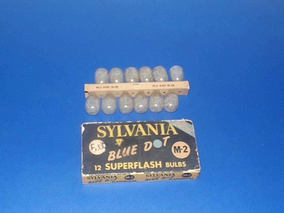 VINTAGE 12 M-2 SYLVANIA BLUE DOT SUPER-FLASH BULBS
