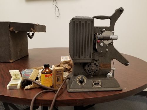 Vintage Keystone 8 Millimeter Model R-8 Projector