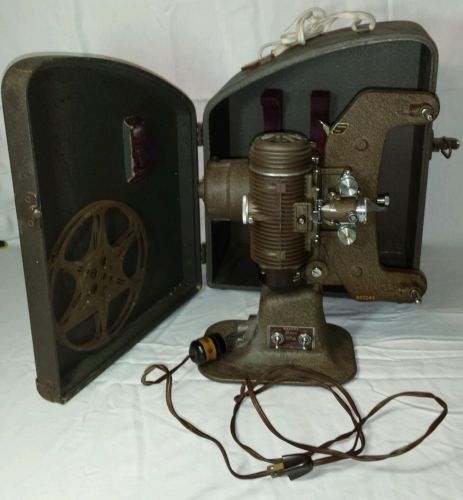 Bell & Howell Projector Regent 8MM Design 122 Model L