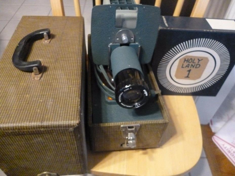 Vintage Argus 300 Slide Projector with Case - tested , working fine WITH SLIDES