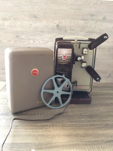Vintage Cline - Kodak SHOWTIME 8 movie PROJECTOR 8 mm film variable speed WORKS