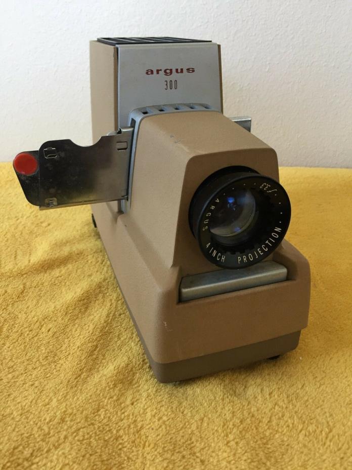 Vintage  Argus 300 Portable Slide Projector --Working