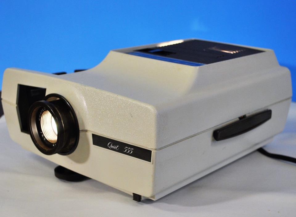 Montgomery Ward Q-555 Automatic Slide Projector - Tested & Working