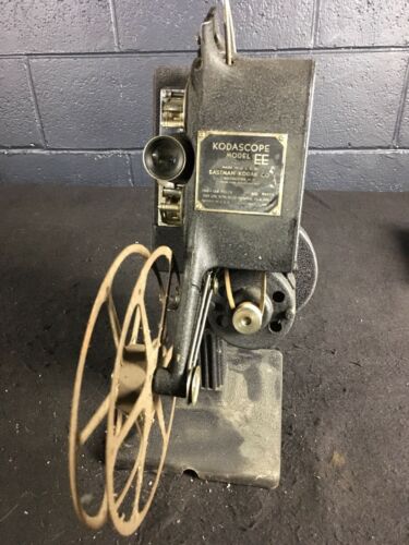 Vintage Antique Early 20th Century Kodascope Model EE 16mm Film Projector. Sl