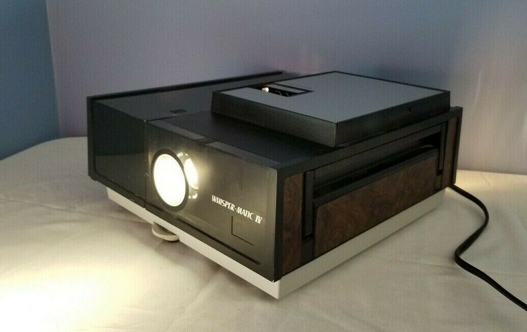 Vintage Whisper Matic IV Sears Roebuck 2x2 35mm Slide Projector