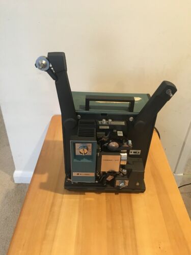 Vintage Bell & Howell Filmosound 16mm Sound Projector, Model 1552 UNTESTED