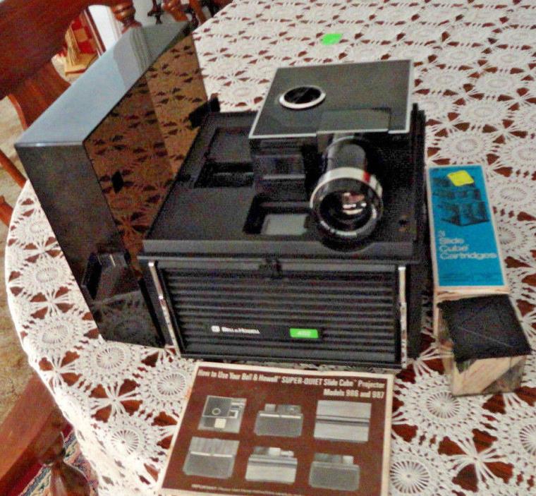 Bell & Howell 452 Cube Still Picture Projector
