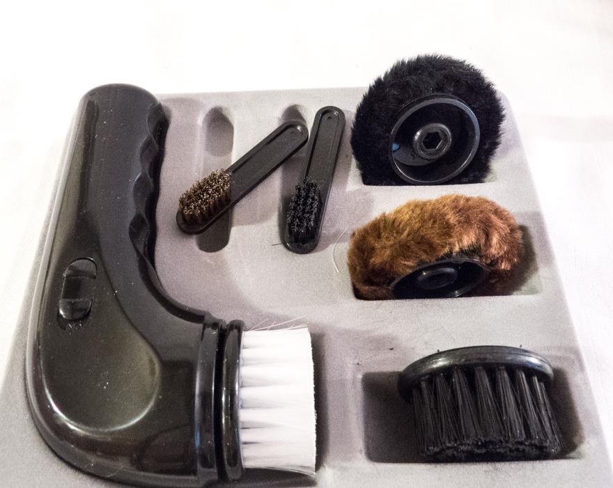 Golf Club Brush Kit, Cleans Irons, Woods, and shoes Cordless