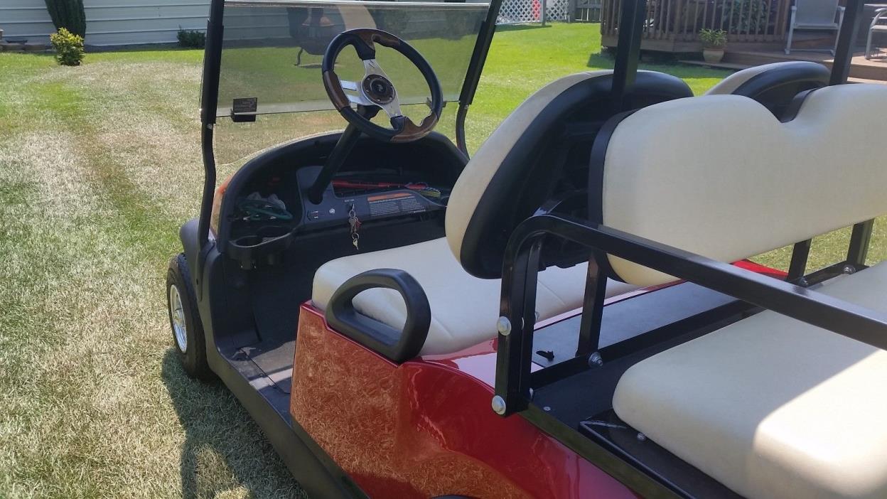 Golf cart, 2014/2017 Club car, 2014 chassis, everything above is 2017. loaded