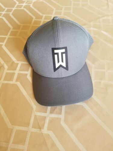 Tiger Woods Fitted Hat Gray M/L