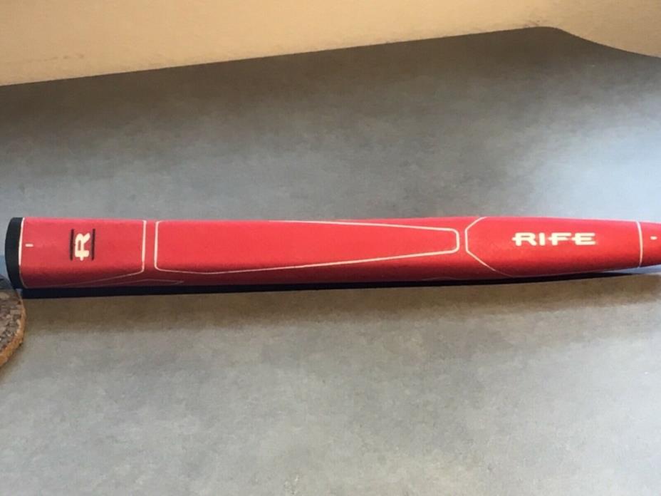 RIFE   Red Mid sized Putter Grip with RIFE Putter logo