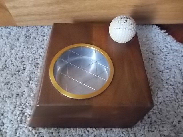 Vintage 1962 Hole In One Golf Ball Trophy Ashtray Wooden Desk Plaque Titleist #2