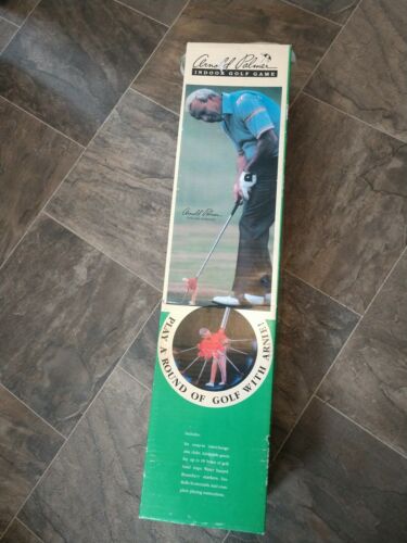 VINTAGE 1993 Arnold Palmer Indoor Golf Game- Arnold Motion Club with Accessories