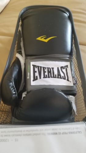 Everlast Pro Style Full Mesh Palm Training Boxing Gloves Size 12 Ounces, Black