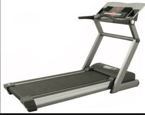 The HealthRider R60 SoftStrider Treadmill Excellent Condition! MSRP $899