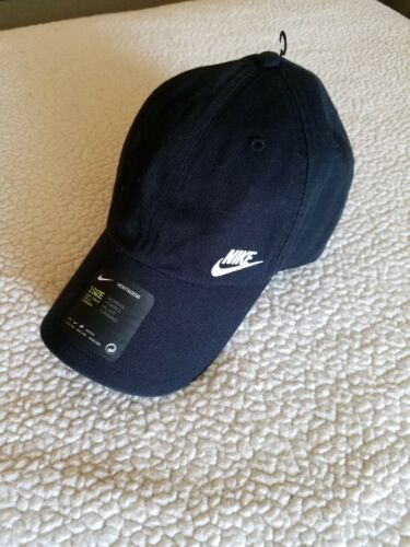Womens Nike baseball hat, black, OS, NWT,