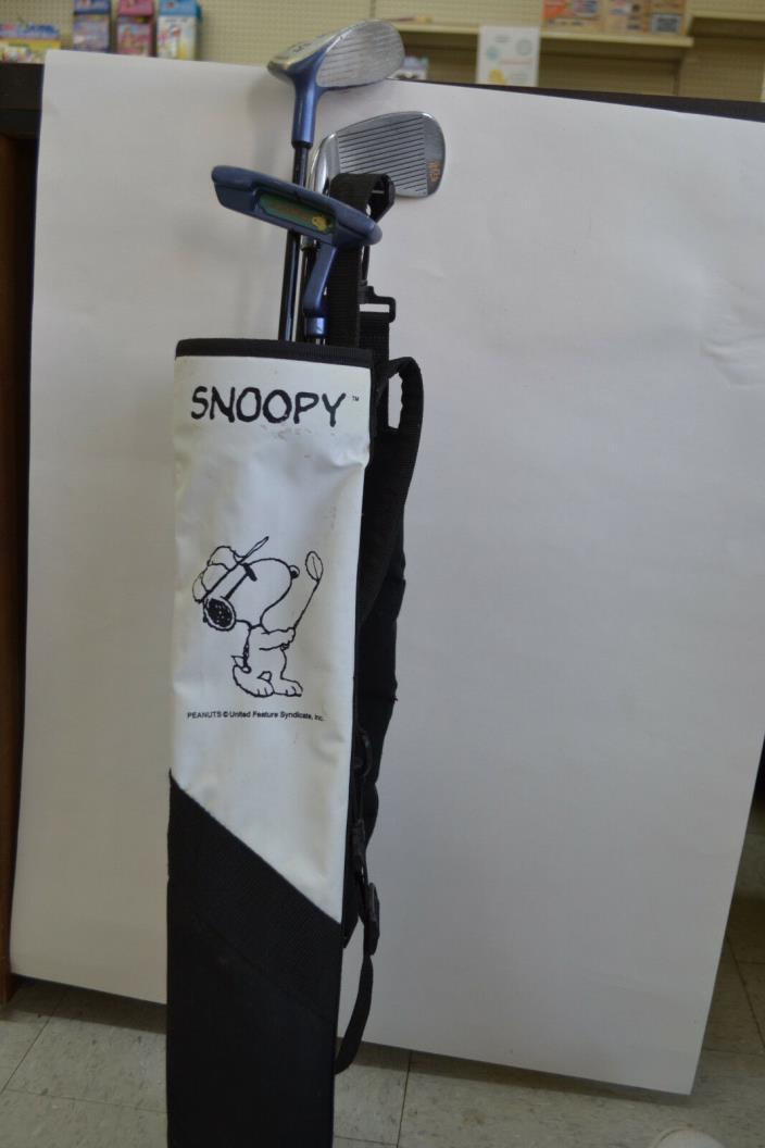 Snoopy Junior Golf Clubs with Bag Driver Iron Putter Right Handed