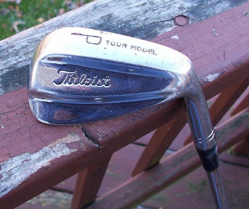 Titleist Tour Model pitching wedge right hand