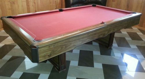 8' Pool Table With 1 Piece Slate