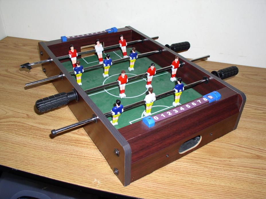 WESTMINISTER TABLETOP SOCCER FOOSBALL GAME
