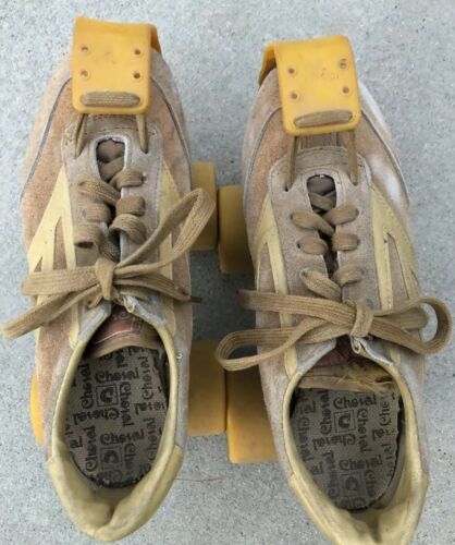 Vintage Suede Sneaker Shoe Style Disco Cheval Roller Skates Youth Size 2