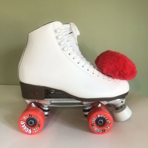 Riedell Roller Skates Size 10 Model 121 Competitor Women’s White With Pom