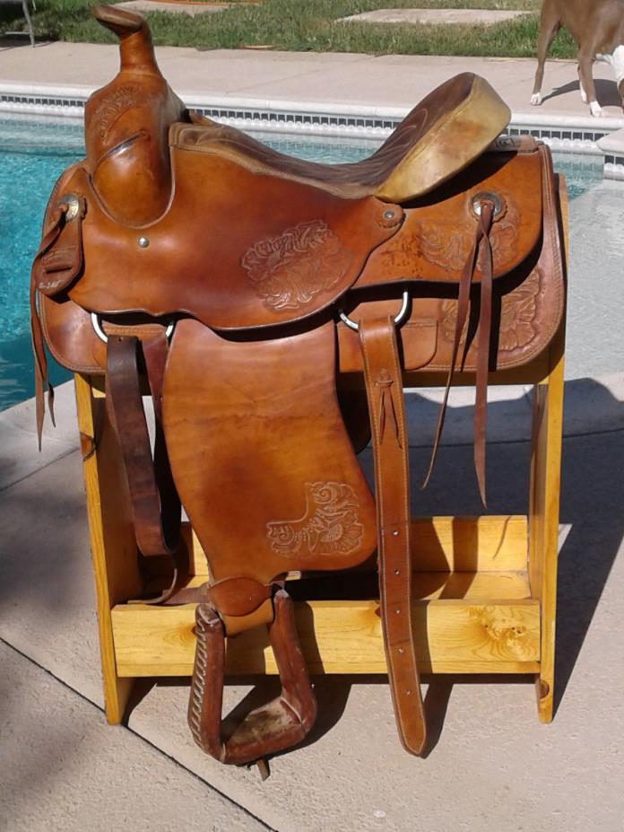 16” Custom Roping Saddle with matching saddle bags