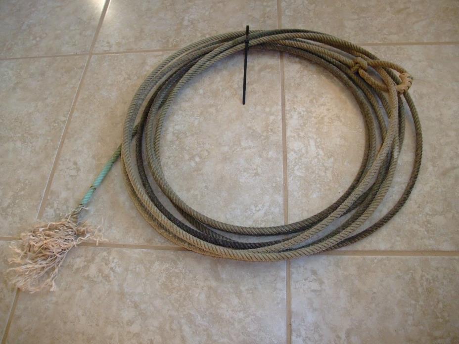 1 ONE Used lariat western Cowboy/Cowgirl rope decor or use team rope lasso