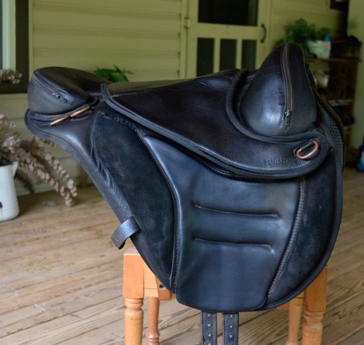 Torsion Treeless Saddle Endurance Horse