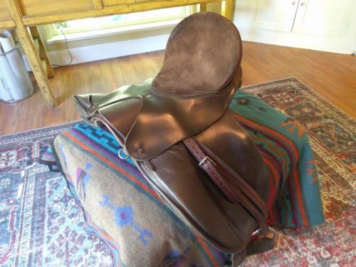 Ansur Saddlery English Horse Saddle close contact 19